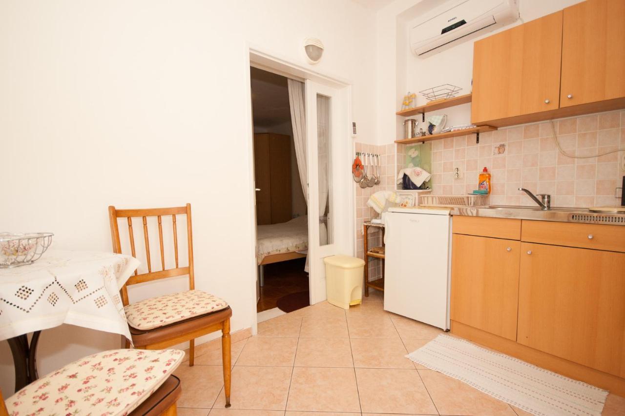באסקה Apartments Katarina מראה חיצוני תמונה